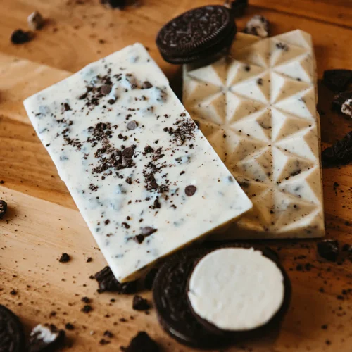 dfcgfcfcxt.webp Cookies n’ Cream Chocolate Bar