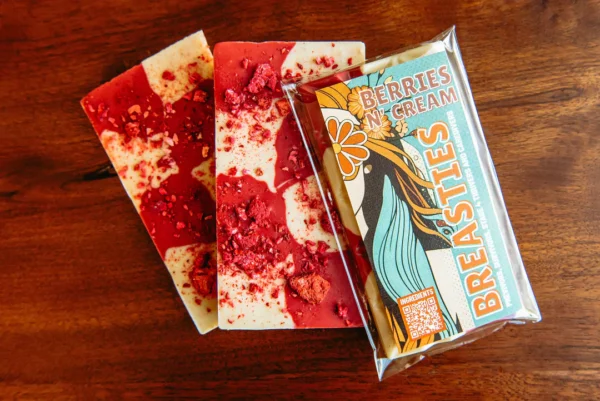 xsdddsssdsd-1.webp Berries n’ Cream Breasties Bar